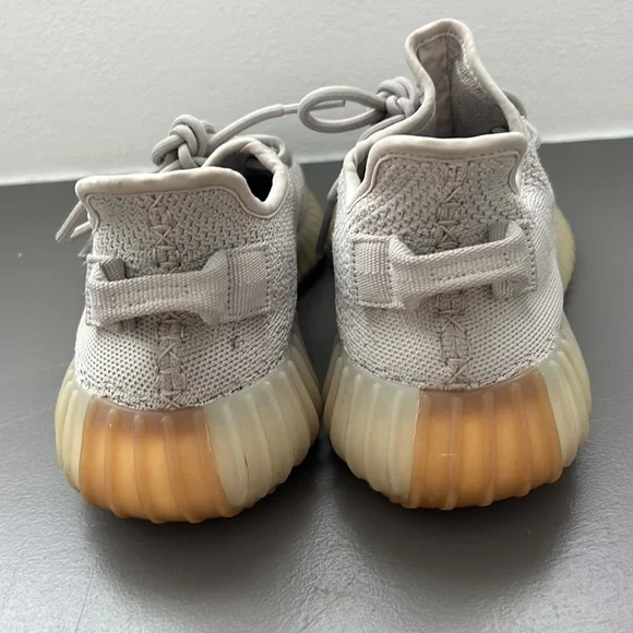 Yeezy Boost 350 V2 Sesame - size 8 - Picture 3 of 7